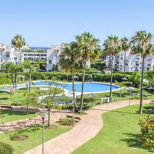 Great 2 Bedroom Near Puerto Banus Apartamento