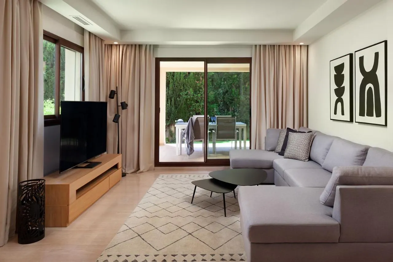 Marbella Apartment Puerto Banus contacts